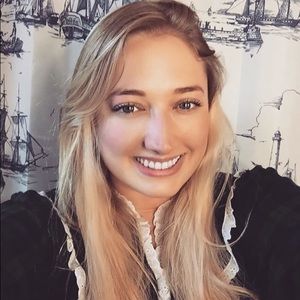 Meet your Posher, Catherine